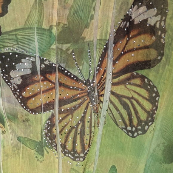 Ladies Printed Sheer Blouse with Gemstones. - Picture 3 of 6